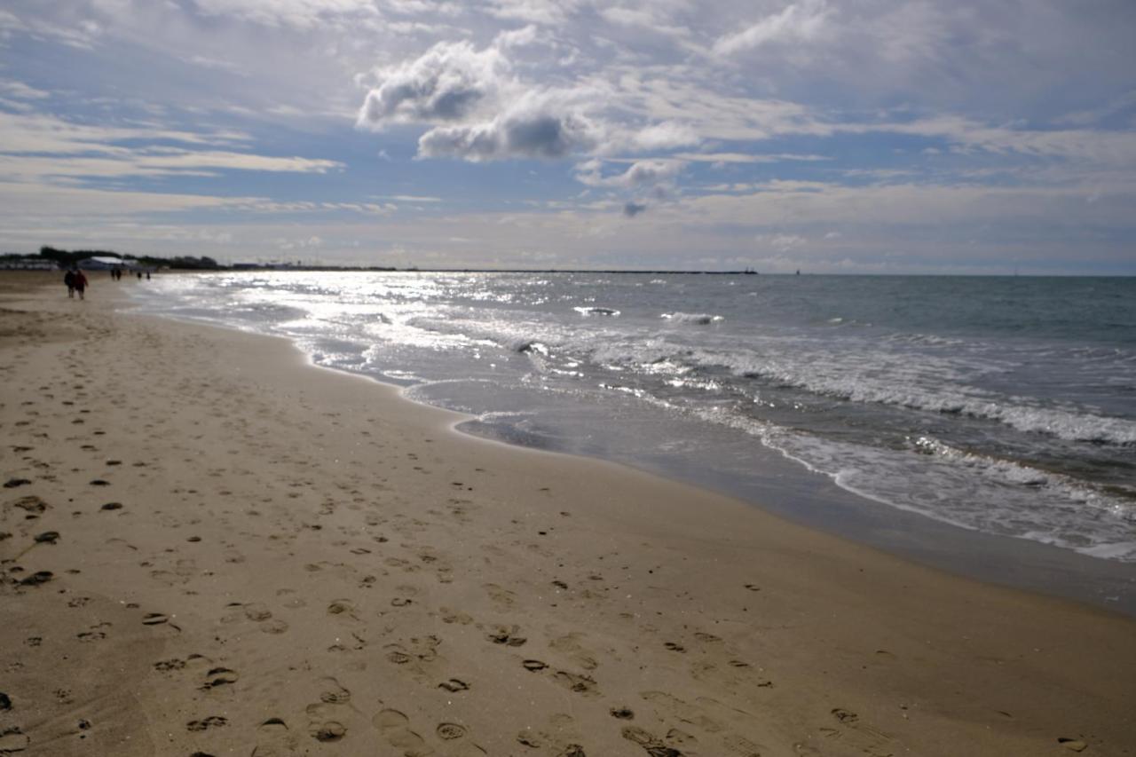 Résidence Aquaplage 45m2 front de mer plage Richelieu Agde Exterior foto